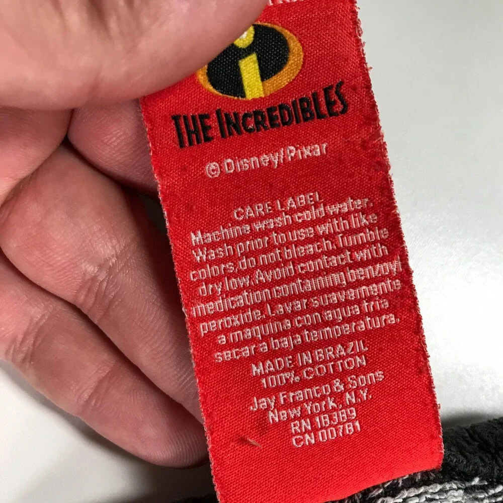 The Incredibles Beach Towel All Characters Lightweight Comfortable Cotton